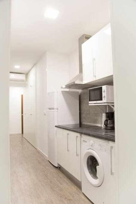 Comodo Y Agradable Estudio En Madrid Centro A2 Exterior photo
